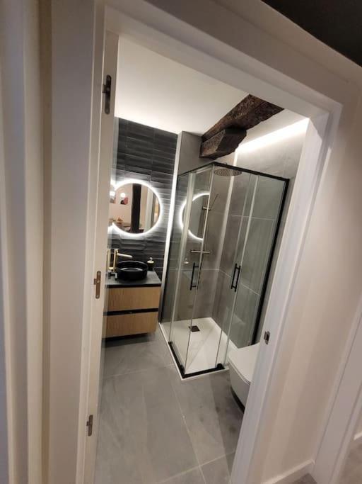 Piso Boutique A Un Minuto Del Casco Viejo Lejlighed Bilbao Eksteriør billede